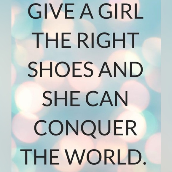 BLUE by BETSEY JOHNSON ~ Silver Lucite 3.5” Block Heels and Bride Glitter Accent - Picture 10 of 10